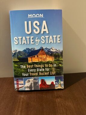 Moon USA State by State Travel Guide - Blue Book